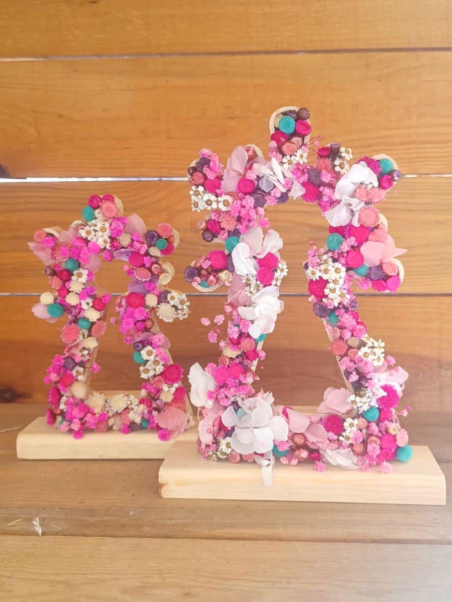 Virgen del Pilar mudejar con flores
