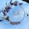 Corona de flores con base Corona de flores con base