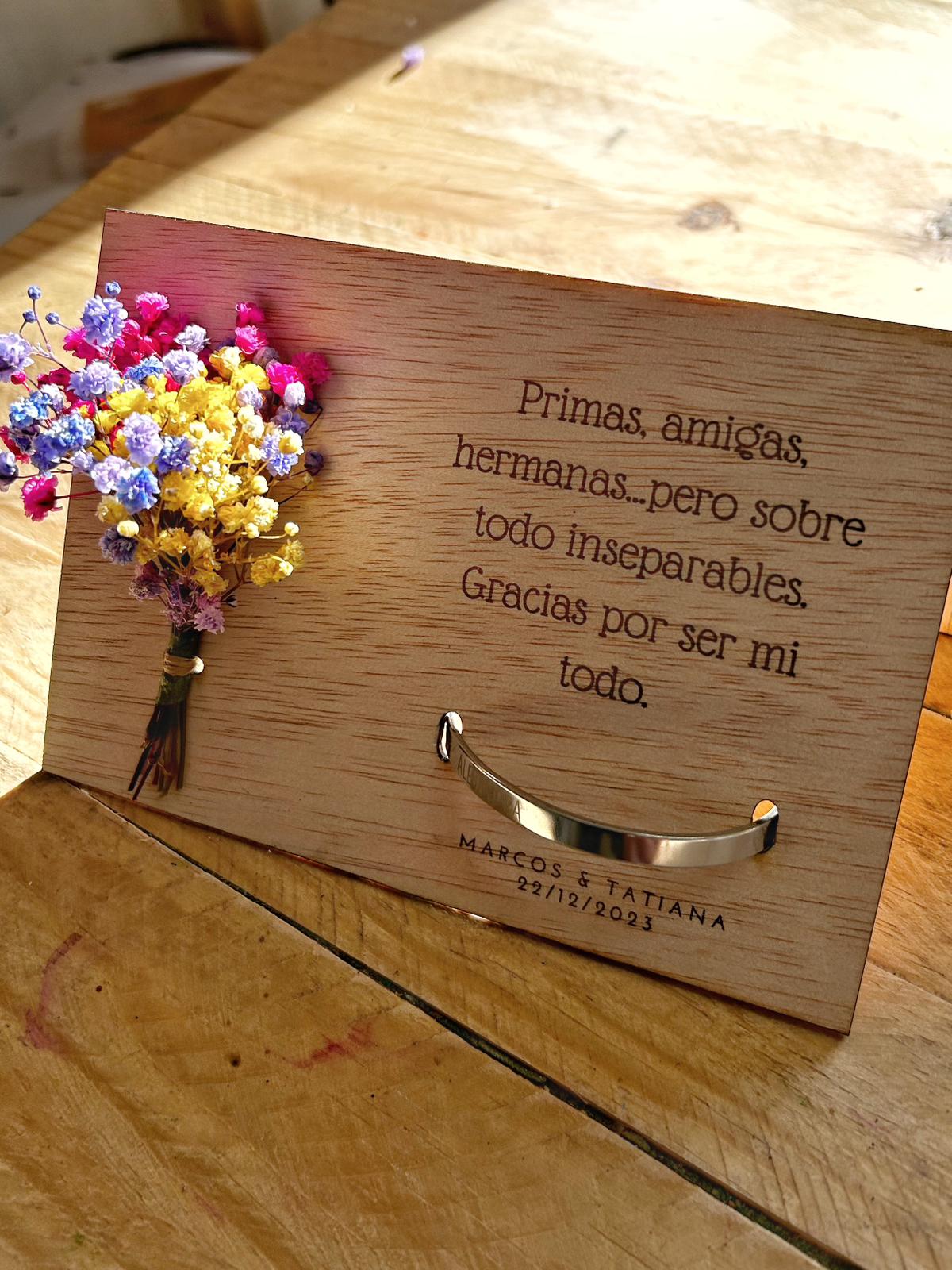 tarjeta madera pulsera tarjeta mayusculas